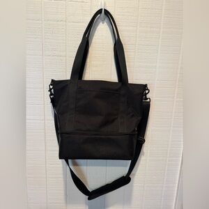 Lo & Sons Black Duffel Bag